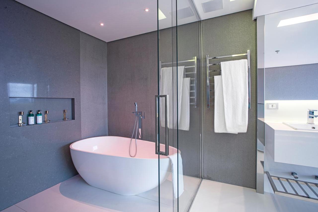 Suryaa Hotel Pinhais, Curio Collection By Hilton Exterior foto