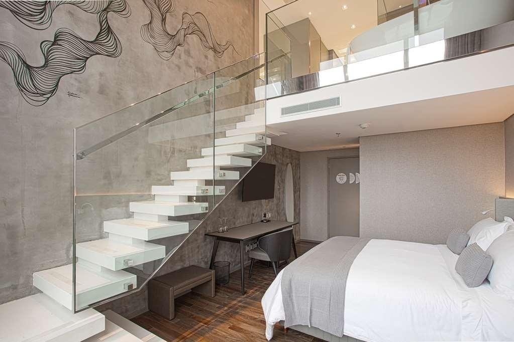 Suryaa Hotel Pinhais, Curio Collection By Hilton Cameră foto