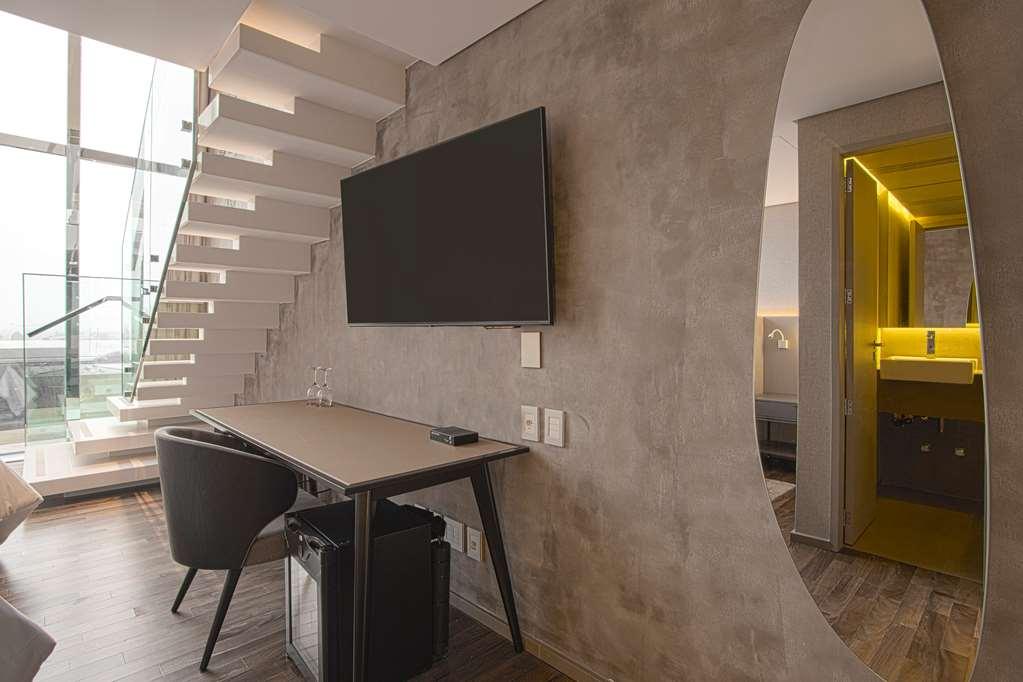 Suryaa Hotel Pinhais, Curio Collection By Hilton Cameră foto